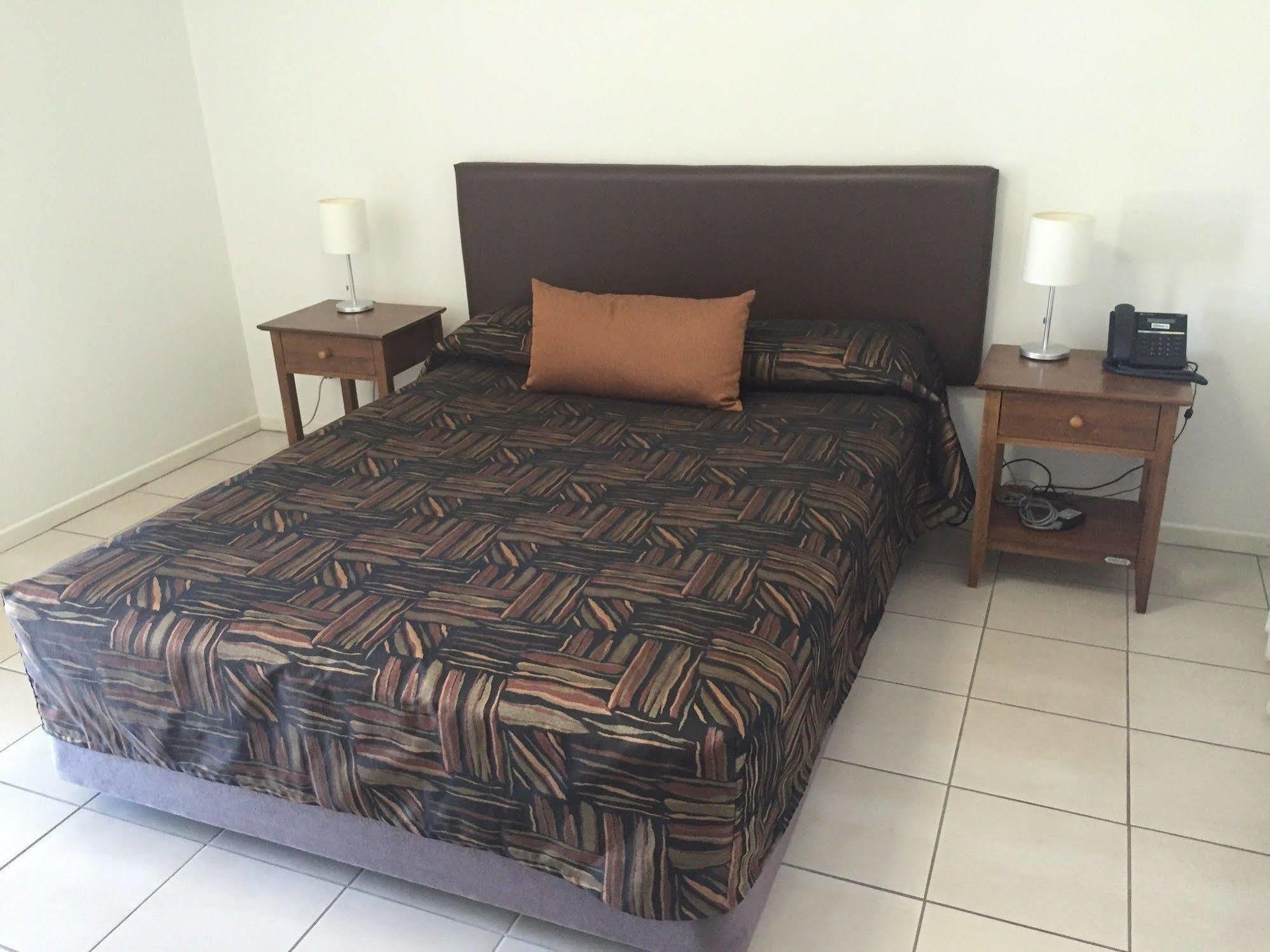 Swag Motel Middlemount Ngoại thất bức ảnh