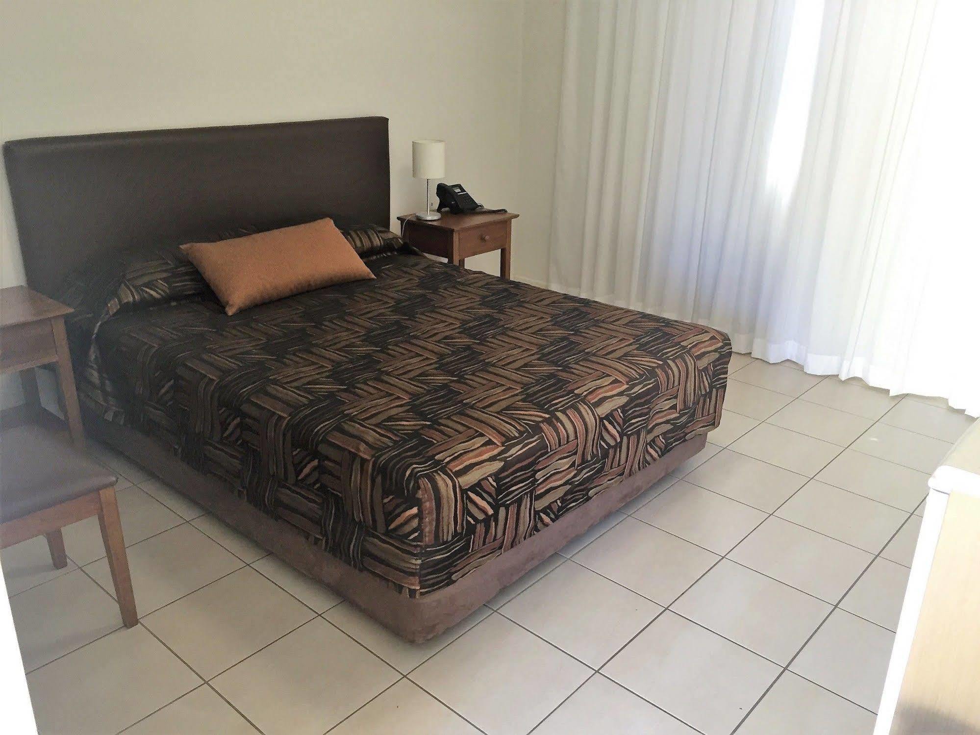 Swag Motel Middlemount Ngoại thất bức ảnh